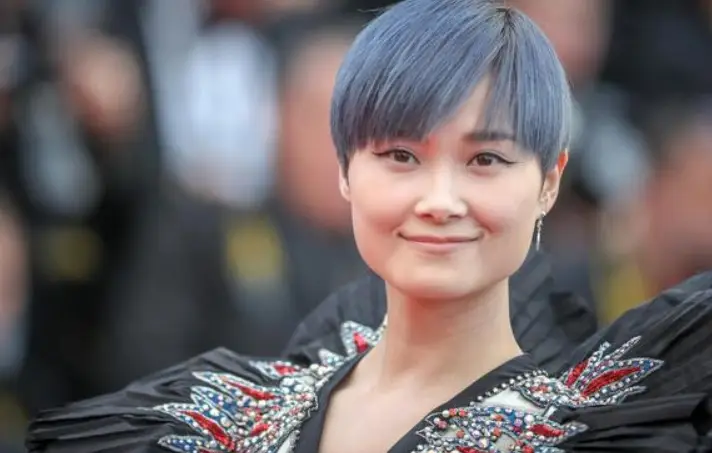 单身女明星身价过亿_娱乐圈顶级女星杨幂_哪位女明星是单身