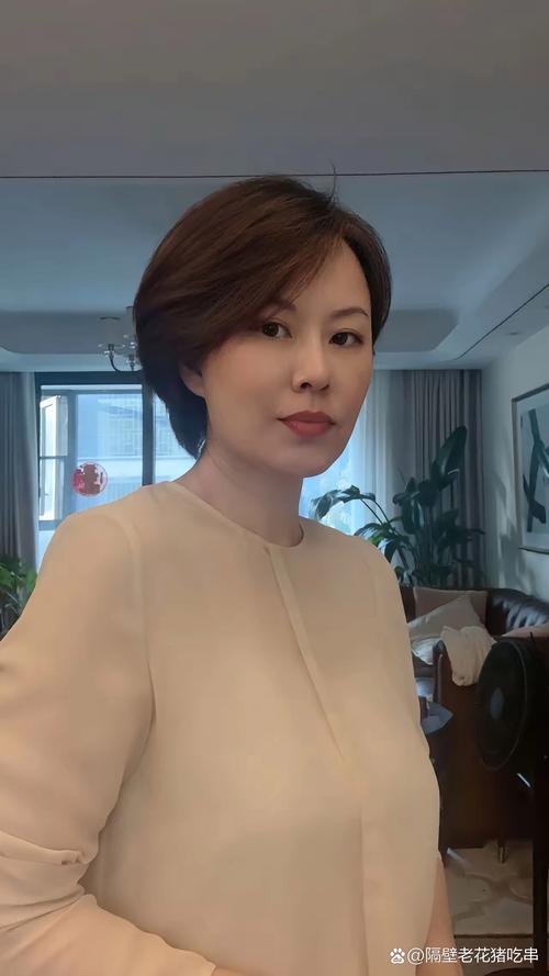 50岁未婚照样封神！这届内娱“剩女”治好了我的年龄焦虑