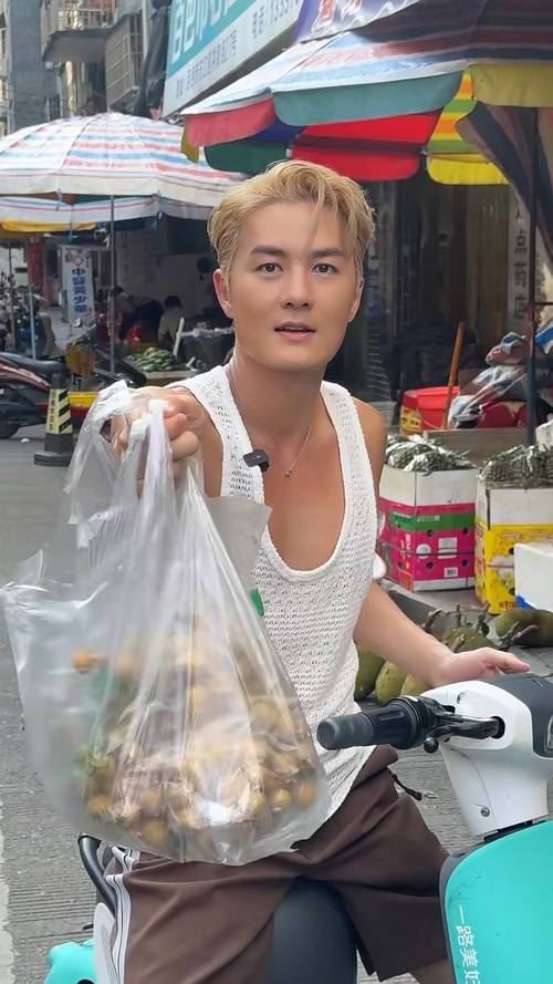 娱乐圈劳模_娱乐圈劳模by朝天懒_娱乐圈劳模[重生]