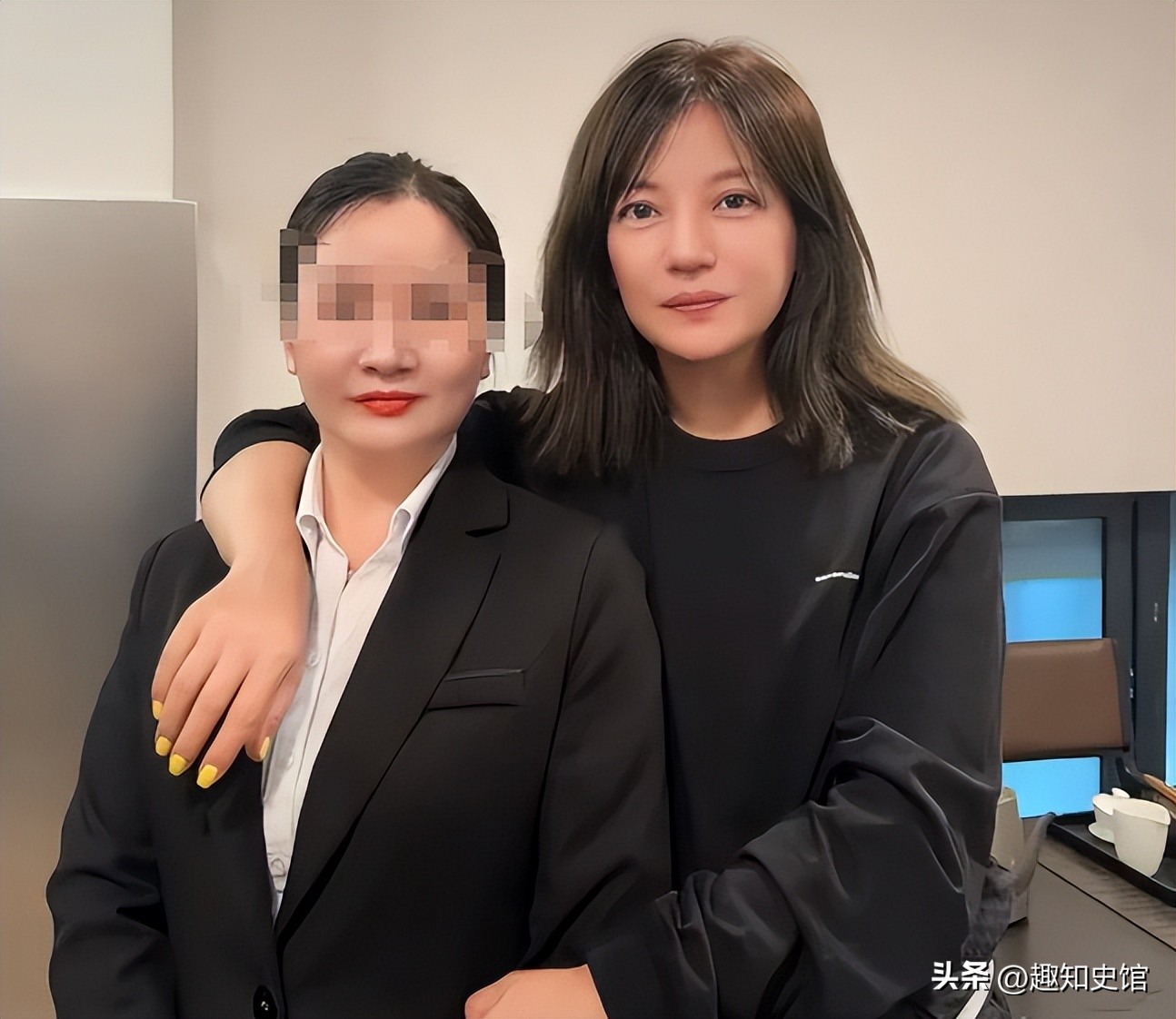 赵薇小燕子近况_赵薇现在还在娱乐圈吗_赵薇投资失败经历